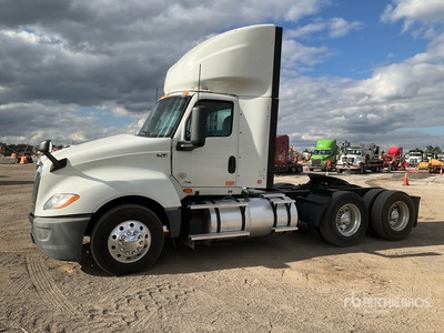 2020 International LT625 6x4 Cabina con cuccetta per trattore stradale