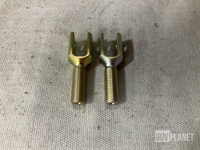 (4) Lynn Electronics 209-001-719-1 Rod End Clevises