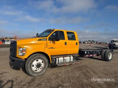 2017 Ford F-650 4x2 Crew Cab Cab and Chassis