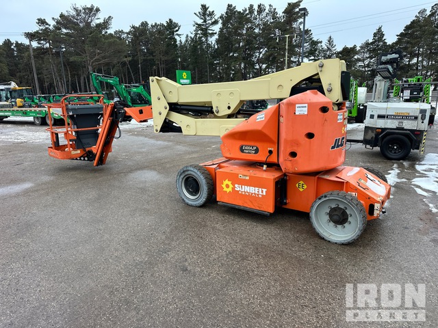 ELEVADOR ARTICULADO 2016 JLG E400AJPN