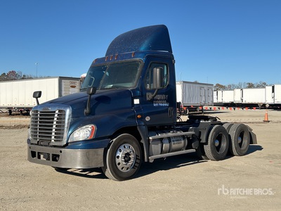 2018 Freightliner Cascadia 125 6x4 T/A Day Cab Truck Tractor