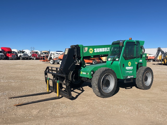 2016 SkyTrak 6042 Telehandler
