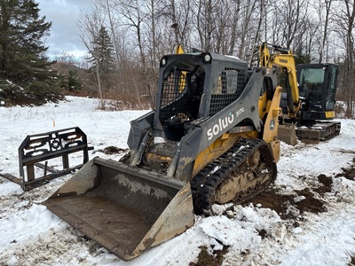 2017 John Deere 317G Compacte Schranklader