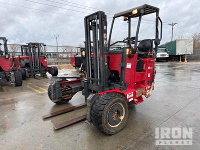 2015 Moffett M8 55.4 T4 5500 lb 3x3 Carretilla Elevadora transportable