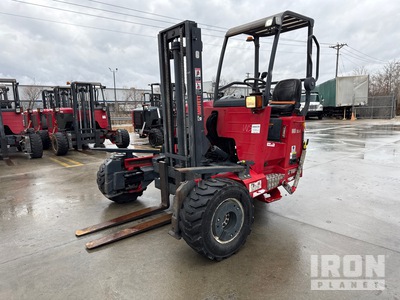 2016 Moffett M8 55.4 NX 5500 lb 3x3 Chariot élévateur sur camion