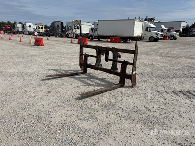 Case 98 in Fourches pour chargeuses sur pneus