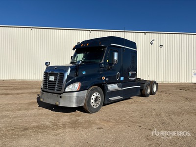 2014 Freightliner Cascadia 125 6x4 T/A Sleeper Truck Tractor