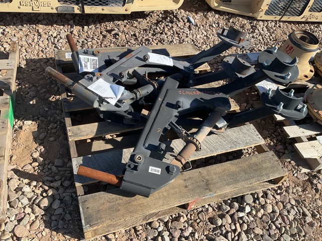 (4) Ibis Tek 2336-100-001 Spare Tire Retainers