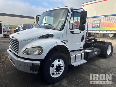 2011 Freightliner M2 Hybrid 4x2 S/A Day Cab Truck Tractor