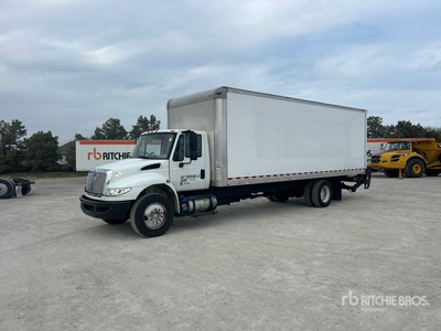 2016 International 4300 4x2 Furgonetka