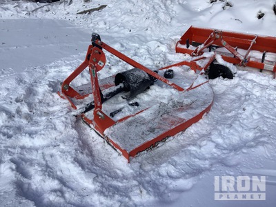 Quantity of (1) Land Pride RCR1248 Rotary Cutter & (1) Land Pride BB1260 Box Blade Accesorios de barrido