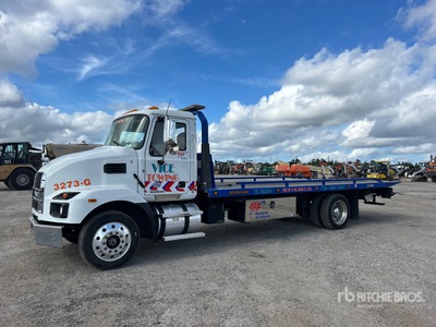 2022 Mack 4x2 Rollback Truck