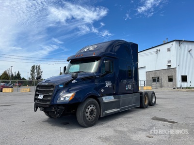 2019 Freightliner Cascadia 126 6x4 T/A Sleeper Truck Tractor