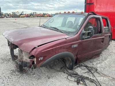 Ford F-550 13 ft Crew Cab
