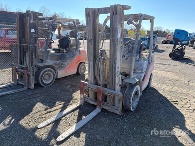 2020 Toyota 8FGU25 4500 lb Forklift (Inoperable)
