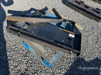 2025 Kit Containers QT-45-FF-42 42 in Horquillas para minicargadora (Unused)