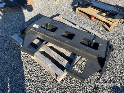 2025 Kit Containers QT-45-FF-42 42 in Horquillas para minicargadora (Unused)