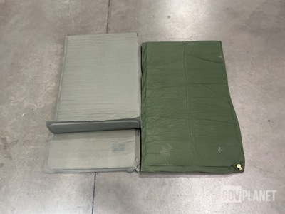 (42) Self-Inflating Sleeping Mats