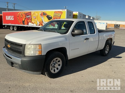 2011 Chevrolet Silverado 4x2 Extended Cab بيك اب