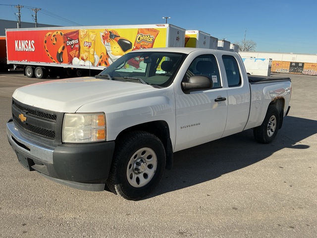 2011 Chevrolet Silverado 4x2 Extended Cab Pickup 2011 Chevrolet Silverado 4x2 Extended Cab Pickup