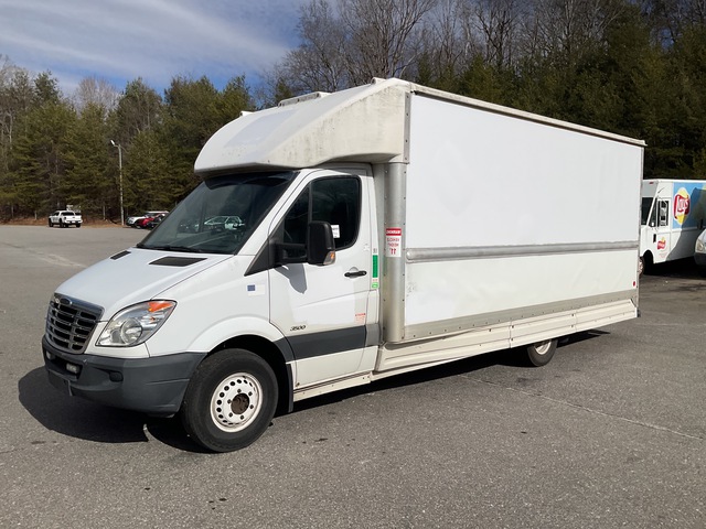 2009 Freightliner Sprinter 3500 4x2 Van Truck