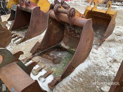 EDF 44 in Digging Excavator Bucket