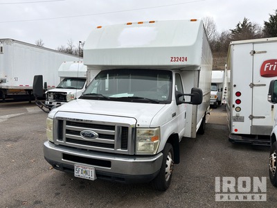 2008 Ford E-350 Step Van