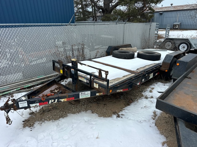 2018 P.J. Trailer T6202 20 ft T/A Tilt Deck Trailer