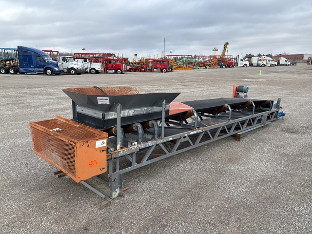 2022 Woolley 30X12DTX20 30 in x 22 ft Stationary Radial Stacking Conveyor