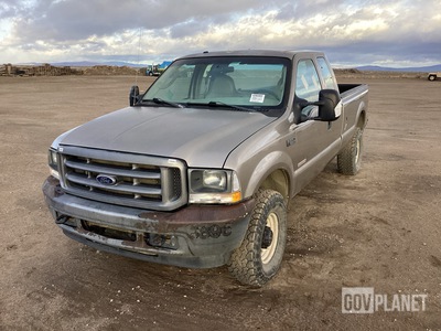 2004 Ford F-350 XL Super Duty 4x4 Pickup