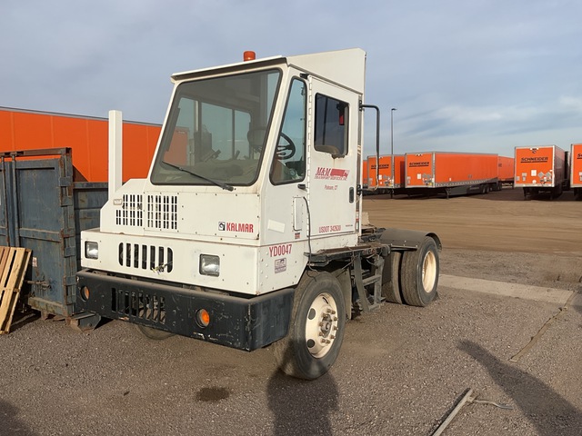 2011 Ottawa YT30 4x2 Spotter Truck