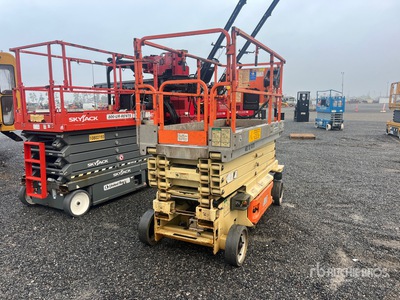 2012 JLG 3246ES Scissor Lift