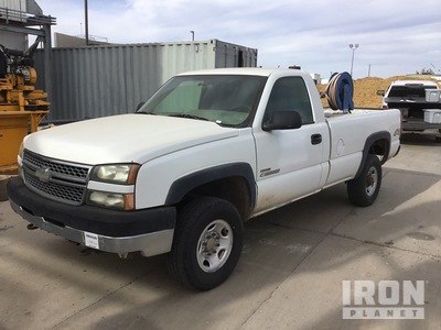 2005 Chevrolet Silverado  2500HD 4x4 بيك اب