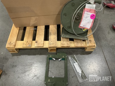 (3) Mounting Plates, (80) Plate Spacers, (1) Retractor & Assorted Items