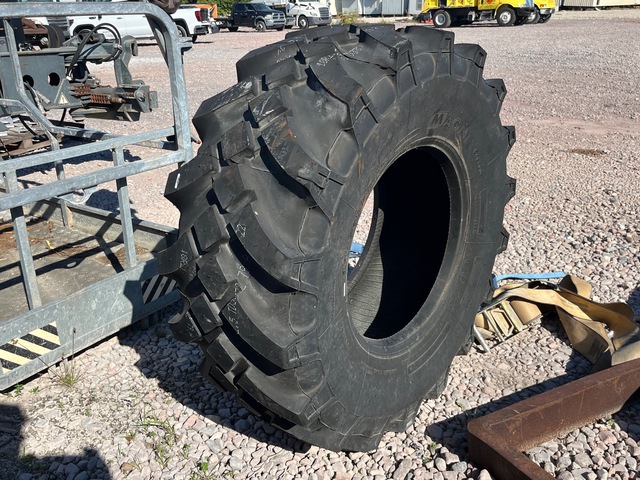 Magni 445/65R22.5 Tires (Unused) - Fits Magni