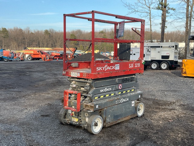 2016 Skyjack SJIII 3219 Electric Scissor Lift