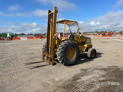 Allis Chalmers 600 4x2 Rough Terrain Forklift