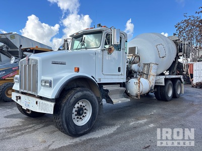 2006 Kenworth W900 8x4 Mixer Truck