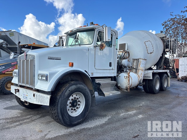 CAMIóN REVOLVEDOR 2006 KENWORTH MCNEILUS 10.5 CYD