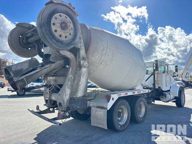 CAMIóN REVOLVEDOR 2006 KENWORTH MCNEILUS 10.5 CYD