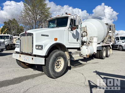 2006 Kenworth W900 8x4 Mixer Truck
