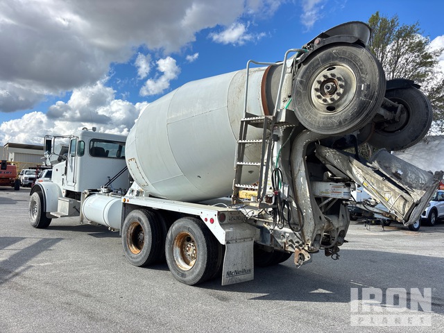 CAMIóN REVOLVEDOR 2011 PETERBILT MCNEILUS 11 CYD