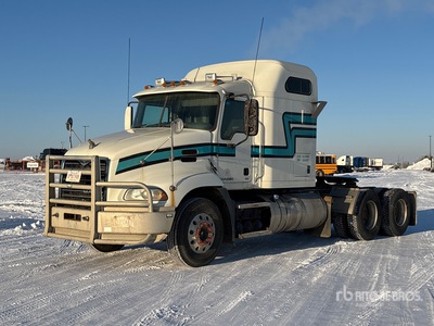 2015 Mack CXU613 Pinnacle 6x4 T/A Slaapcabine Trekker