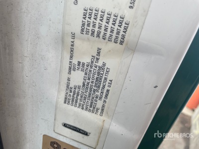 2018 Freightliner Cascadia 125 4x2 S/A Day Cab Truck Tractor