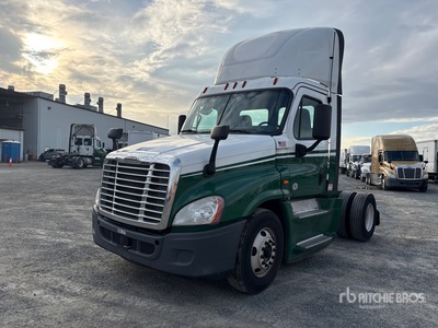2018 Freightliner Cascadia 125 4x2 Day Cab Truck Tractor