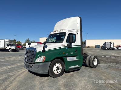 2017 Freightliner Cascadia 125 4x2 Cabeza Tractora Cabina Corta