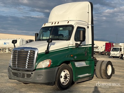 2017 Freightliner Cascadia 125 4x2 Day Cab Truck Tractor