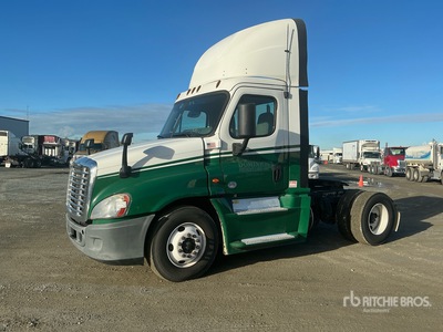 2017 Freightliner Cascadia 125 4x2 S/A Day Cab Truck Tractor