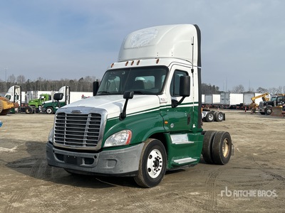 2017 Freightliner Cascadia 125 4x2 トラックトラクター（S/A）