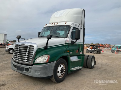 2017 Freightliner Cascadia 125 4x4 S/A Day Cab Truck Tractor